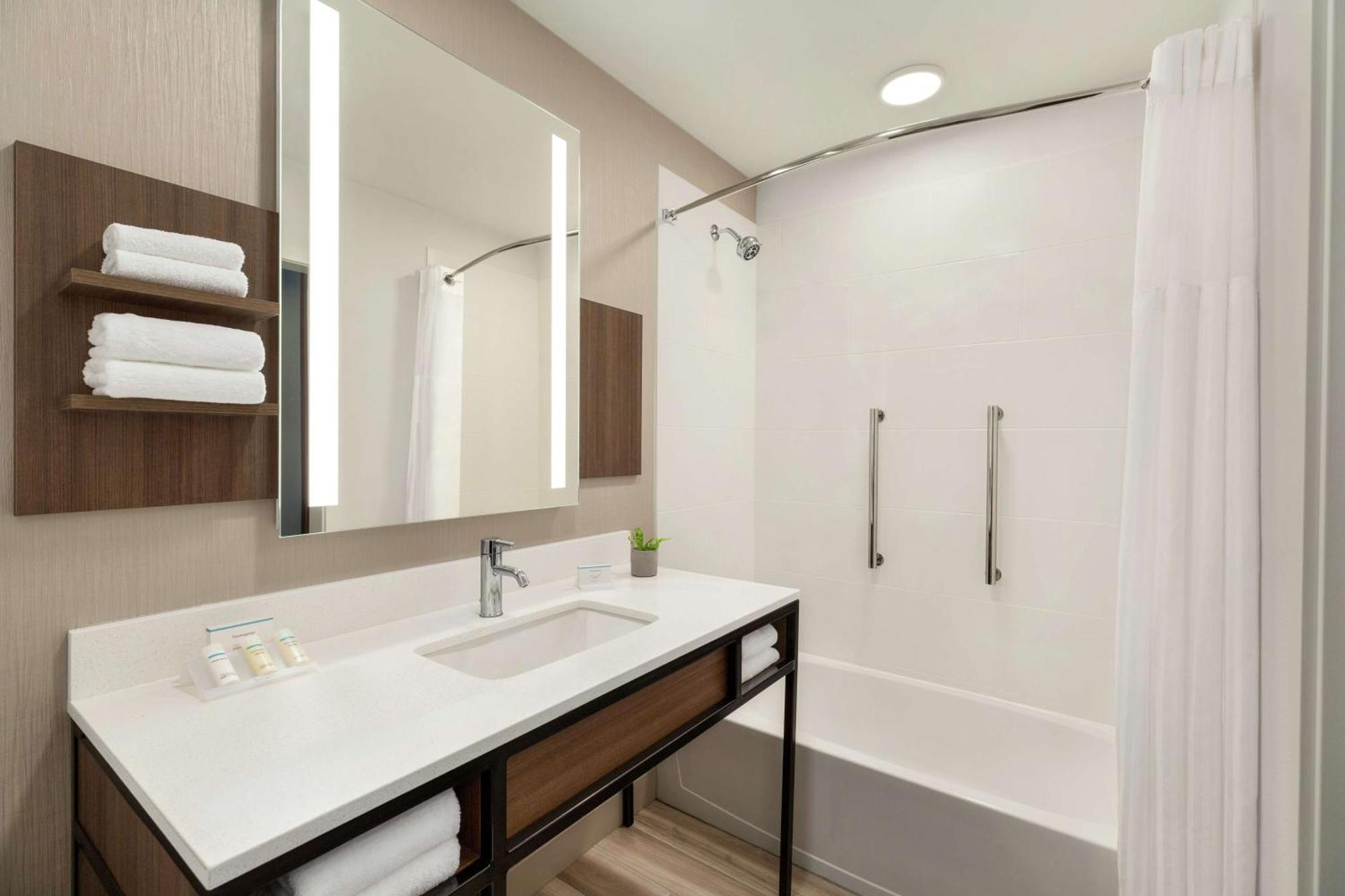 Hilton Garden Inn Seattle Airport SeaTac Zewnętrze zdjęcie